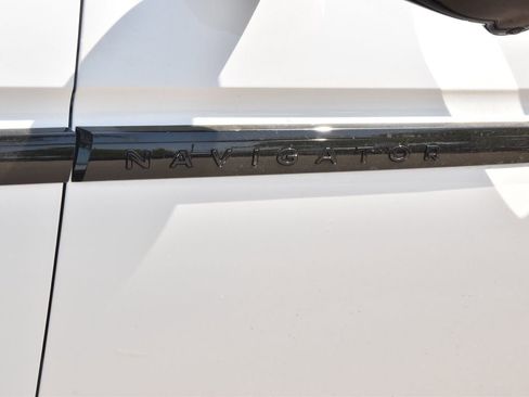 New 2025 Lincoln Navigator L Reserve w/ Jet Appearance Package AWD/4WD image 54