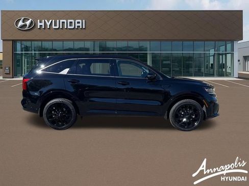 Used 2023 Kia Sorento SX AWD/4WD image 6