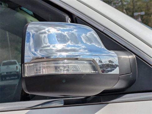 Used 2019 RAM 1500 Laramie image 13