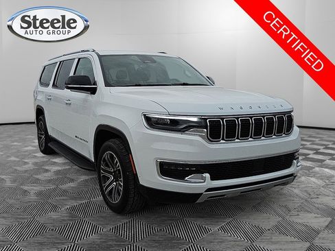 Used 2024 Jeep Wagoneer L Series II w/ Flexible Seating Group image 7