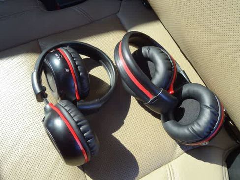 Used 2022 Chevrolet Suburban Premier w/ Texas Edition image 11