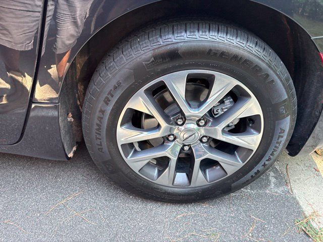 Used 2021 Chrysler Pacifica Pinnacle FWD image 8