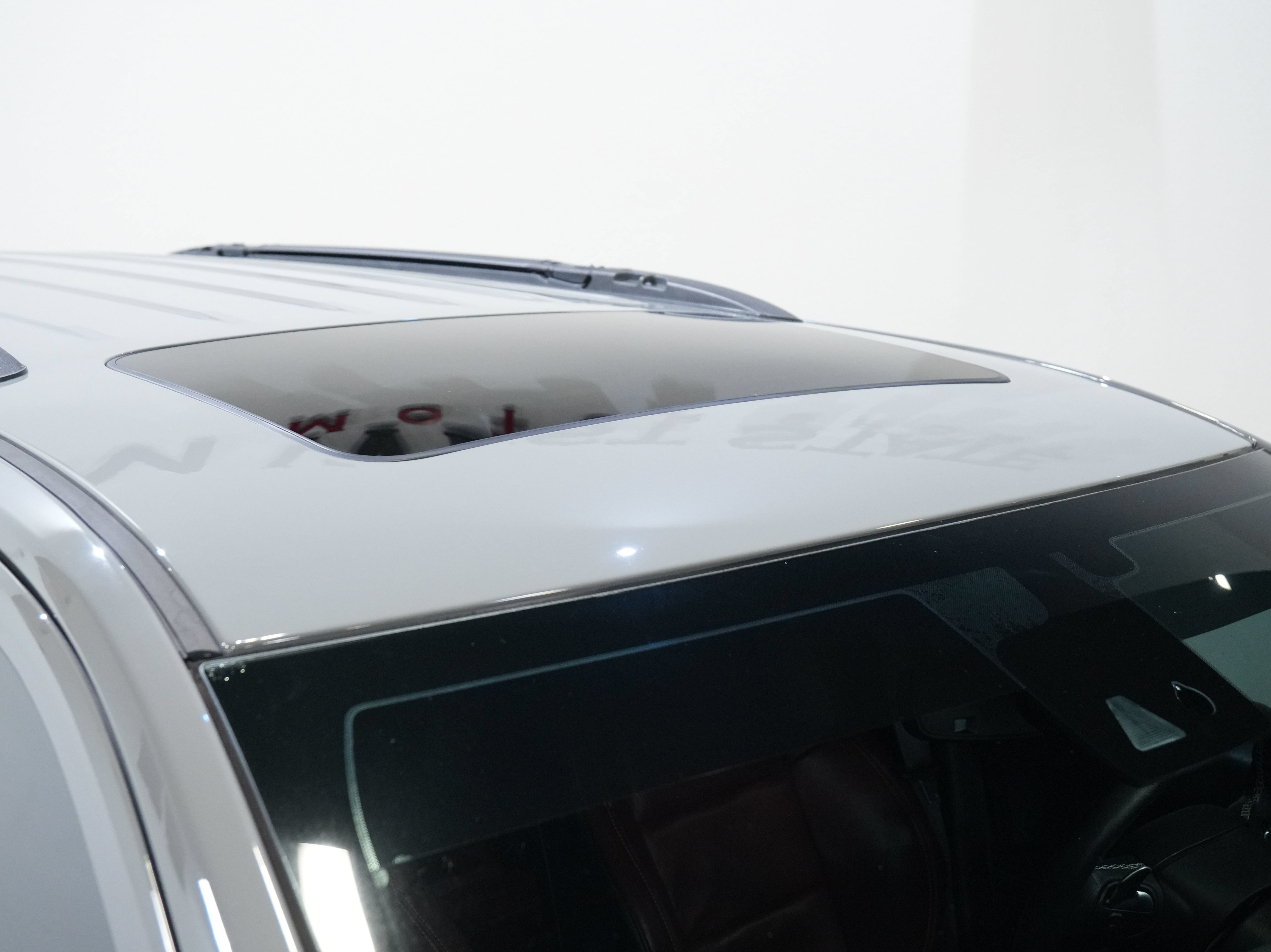 Used 2023 Dodge Durango SRT AWD/4WD image 13