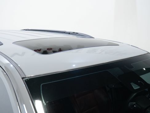 Used 2023 Dodge Durango SRT AWD/4WD image 13