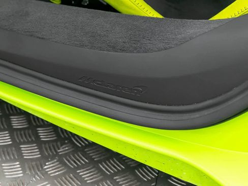 New 2026 McLaren Artura image 24