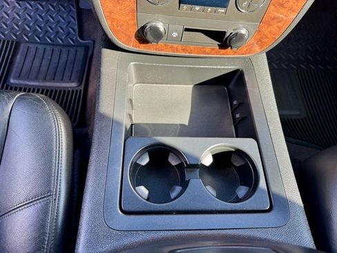 Used 2008 Chevrolet Silverado 2500 LTZ w/ Suspension Package, Off-Road image 16