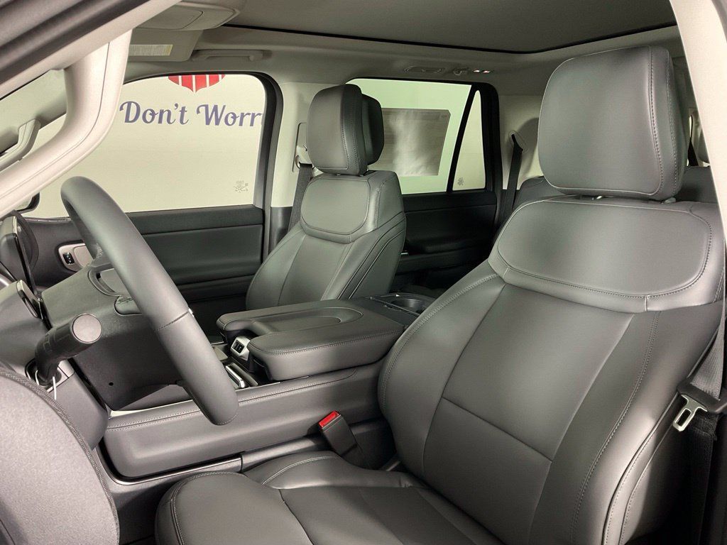 New 2027 Ford Expedition Max Active RWD image 14