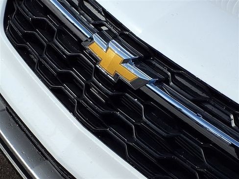 New 2026 Chevrolet Trax LT FWD image 18