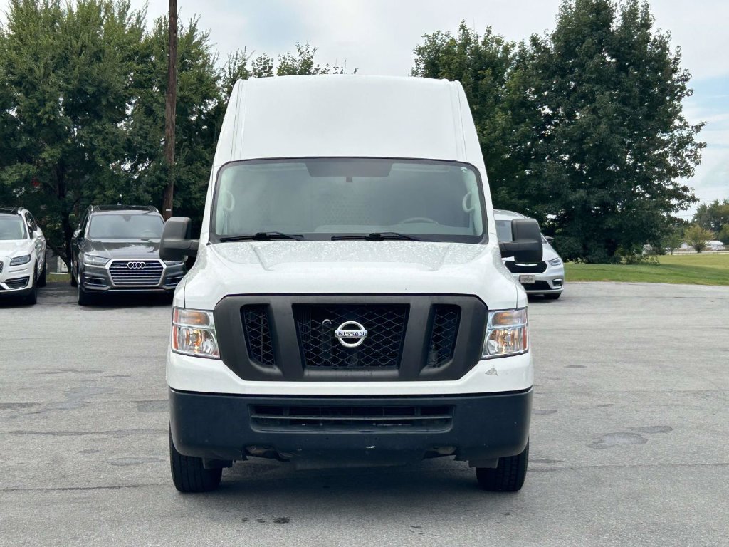 Used 2018 Nissan NV 2500 SV RWD image 2