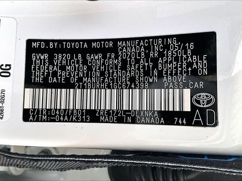 Used 2016 Toyota Corolla LE image 29
