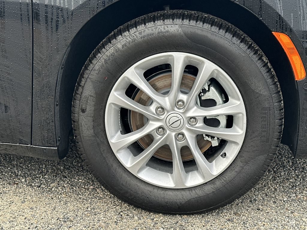 New 2026 Chrysler Pacifica Select FWD image 12