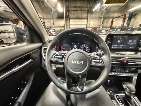 Certified 2023 Kia Seltos S image 13