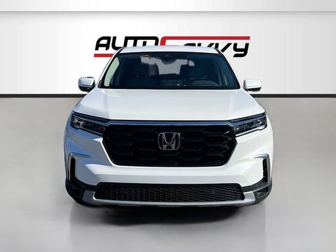 Used 2025 Honda Pilot EX-L image 2