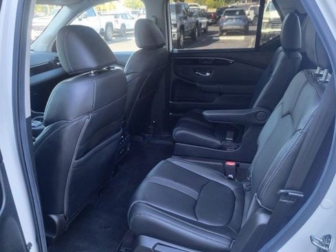 Used 2024 Honda Pilot EX-L image 5