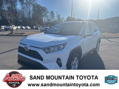 Used 2021 Toyota RAV4 XLE image 7