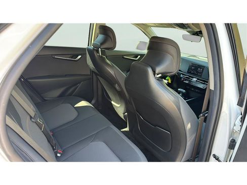 Used 2025 Kia Niro LX FWD image 15