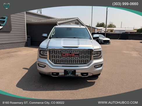 Used 2018 GMC Sierra 1500 Denali w/ Denali Ultimate Package AWD/4WD image 3