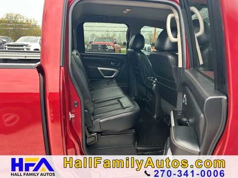 Used 2016 Nissan Titan SL image 19