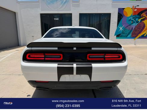 Used 2016 Dodge Challenger R/T Plus RWD image 10