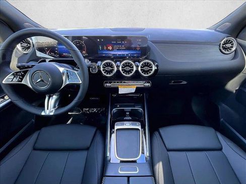 Used 2026 Mercedes-Benz GLA 250 image 7