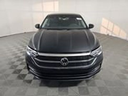 Used 2024 Volkswagen Jetta S image 2