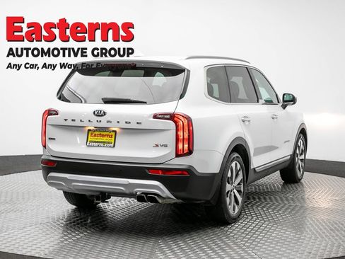 Used 2020 Kia Telluride S w/ S 8 Passenger Seating Package AWD/4WD image 4