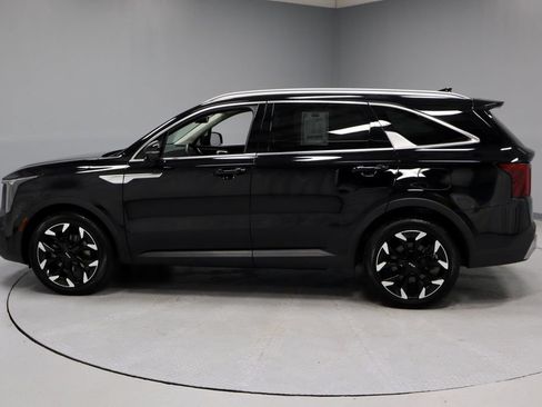 Used 2025 Kia Sorento SX FWD image 9