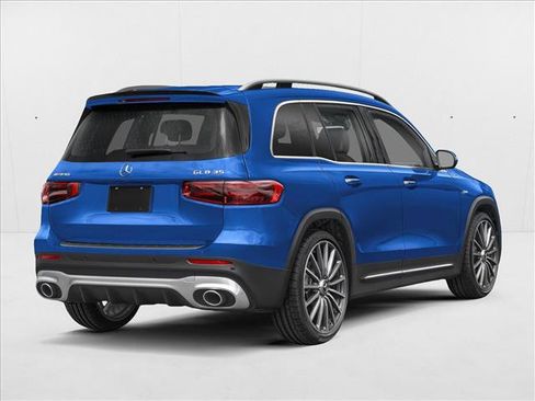New 2026 Mercedes-Benz GLB 35 AMG 4MATIC image 2