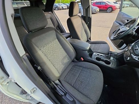 Used 2023 Chevrolet Equinox LT AWD/4WD image 26