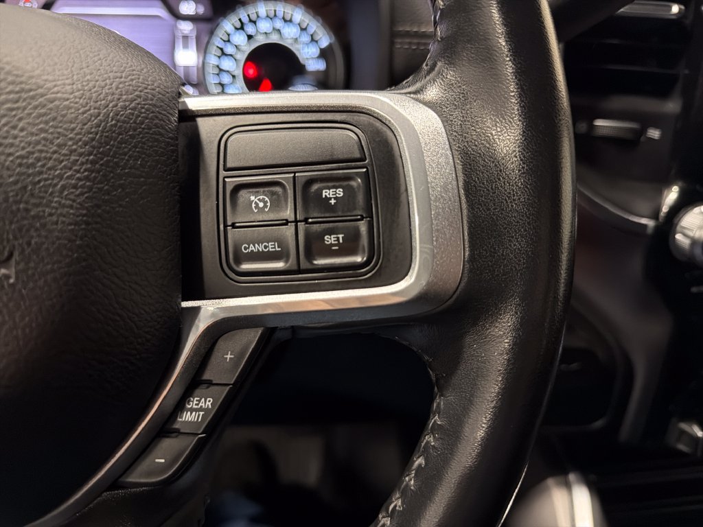 Used 2022 RAM 3500 Laramie AWD/4WD image 13
