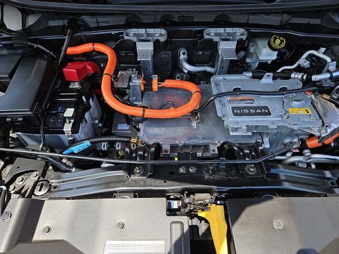 Certified 2024 Nissan Ariya AWD image 26