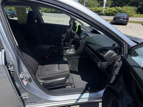 Used 2017 Subaru Impreza 2.0i Premium AWD/4WD image 18