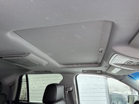 Used 2015 Chevrolet Tahoe LTZ image 9