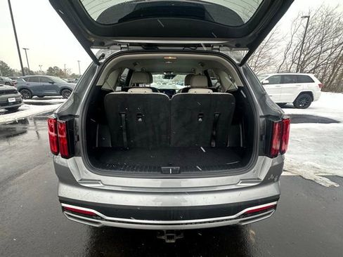 Used 2023 Kia Sorento SX Prestige image 14