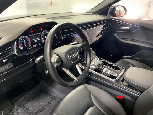 Used 2020 Audi Q8 Premium Plus w/ Premium Plus Package image 15