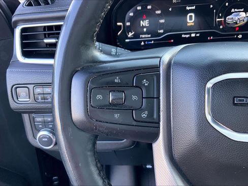 Used 2023 GMC Yukon XL Denali AWD/4WD image 23