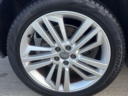 Used 2019 Audi Q5 2.0T Premium Plus w/ Premium Plus Package AWD/4WD image 12