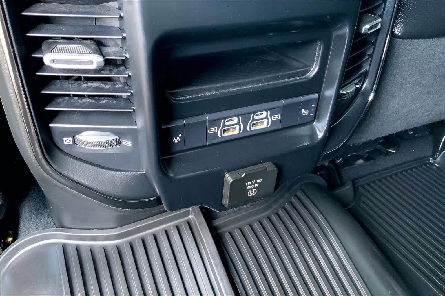 Used 2022 RAM 3500 Limited AWD/4WD image 35