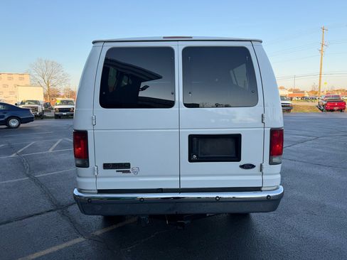 Used 2008 Ford E-350 and Econoline 350 XLT image 4