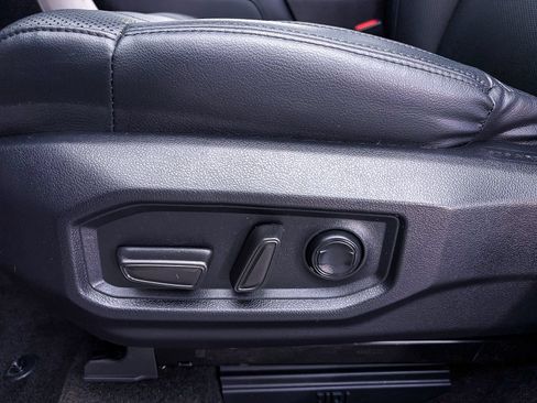 Used 2024 Toyota Tundra Limited AWD/4WD image 20