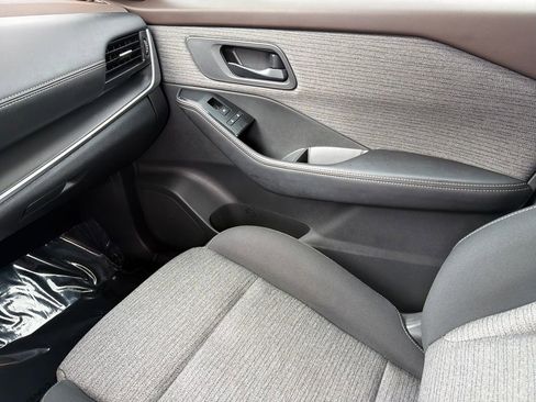 Used 2021 Nissan Rogue S FWD image 26