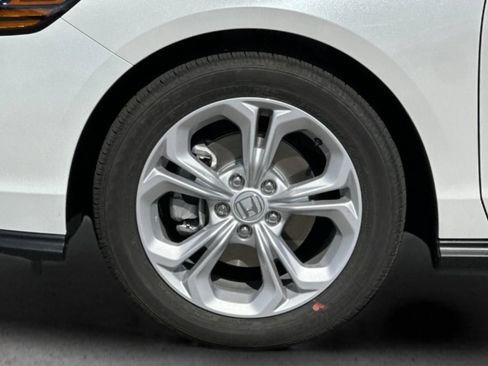 New 2026 Honda Accord LX image 32