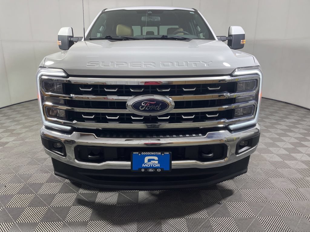 Used 2023 Ford F250 Lariat AWD/4WD image 3