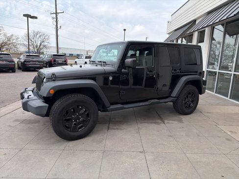 Used 2018 Jeep Wrangler Unlimited Sport image 9