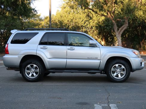 Used 2007 Toyota 4Runner Sport image 8