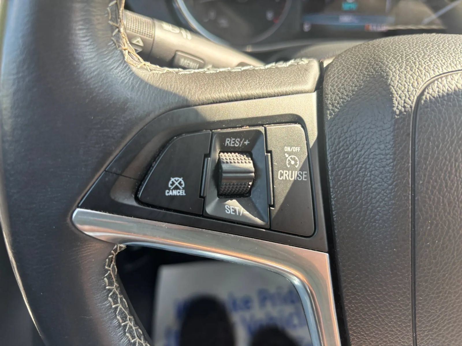 Used 2022 Buick Encore Preferred AWD/4WD image 61