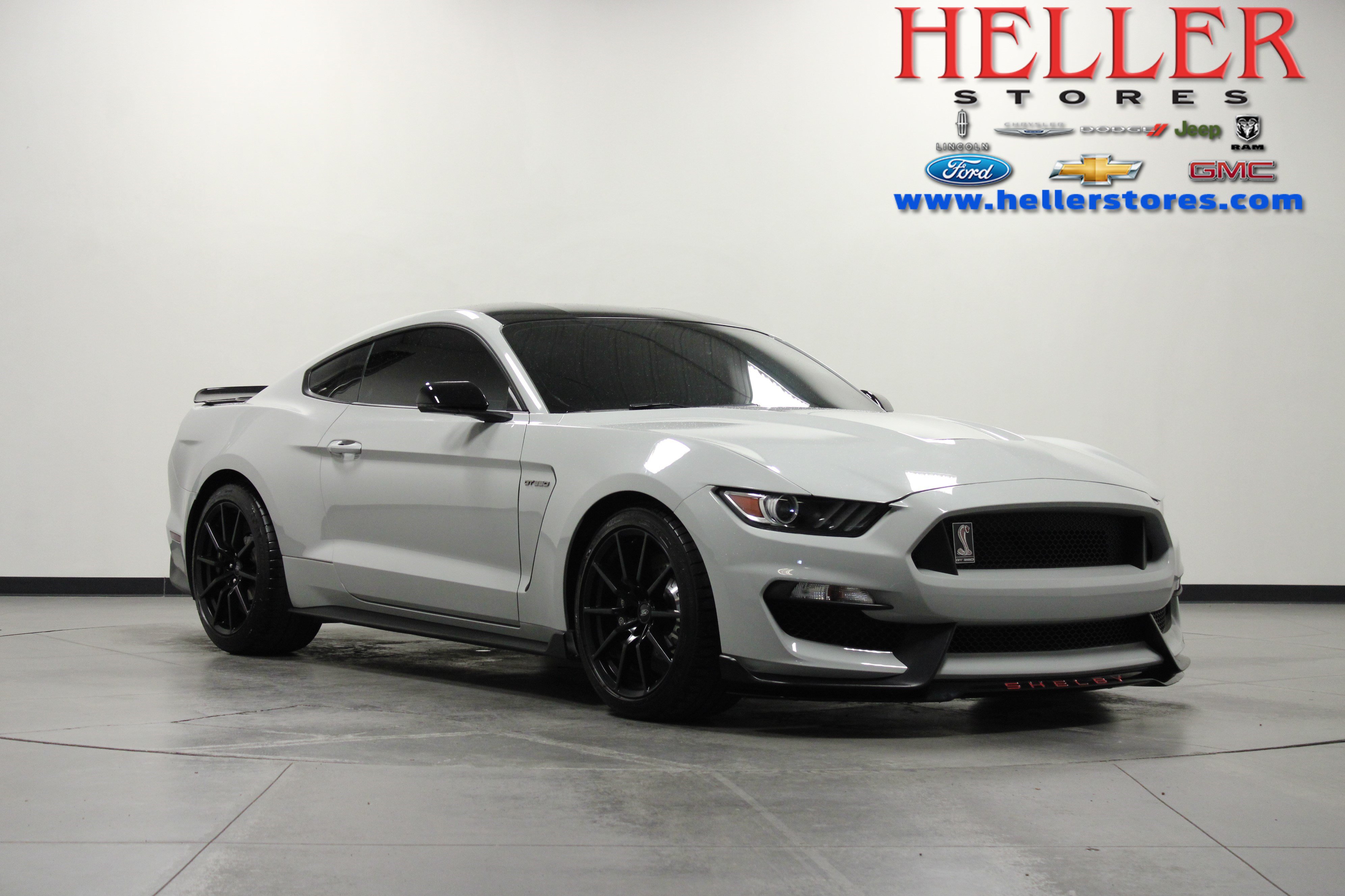 Used 2017 Ford Mustang Shelby GT350 w/ Convenience Package RWD image 1