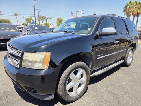 Used 2011 Chevrolet Tahoe LTZ RWD image 2