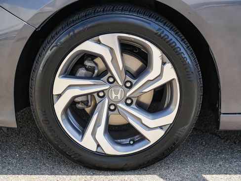 Used 2018 Honda Accord EX-L image 11