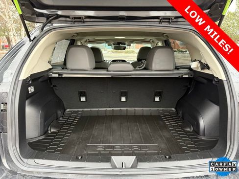 Used 2022 Subaru Crosstrek 2.5i Sport w/ Moonroof Package image 38